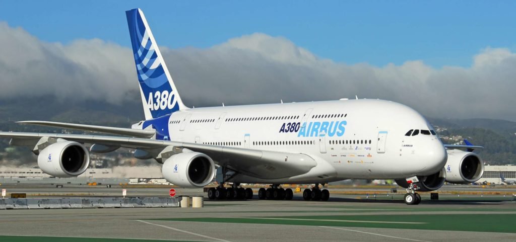 Airbus A380 - Worlds largest passenger aircraft